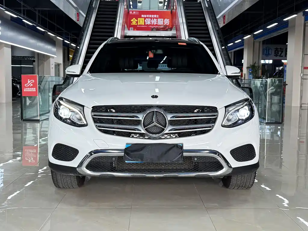 MERCEDES-BENZ GLC