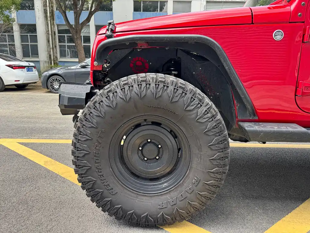Jeep Wrangler — миниатюра 9