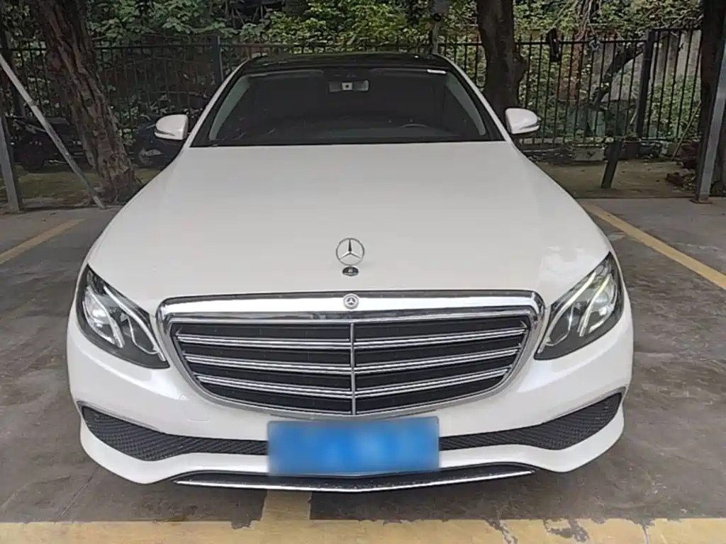 Mercedes-Benz E-Class — миниатюра 3