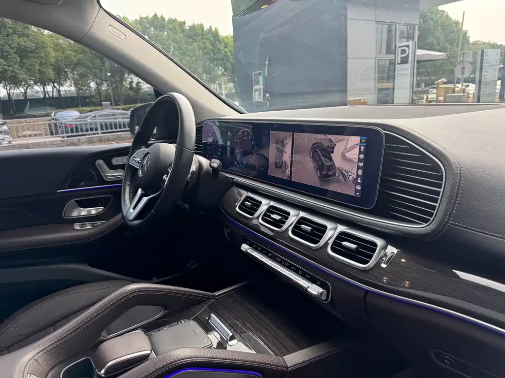 Mercedes-Benz GLE (Import) — миниатюра 12