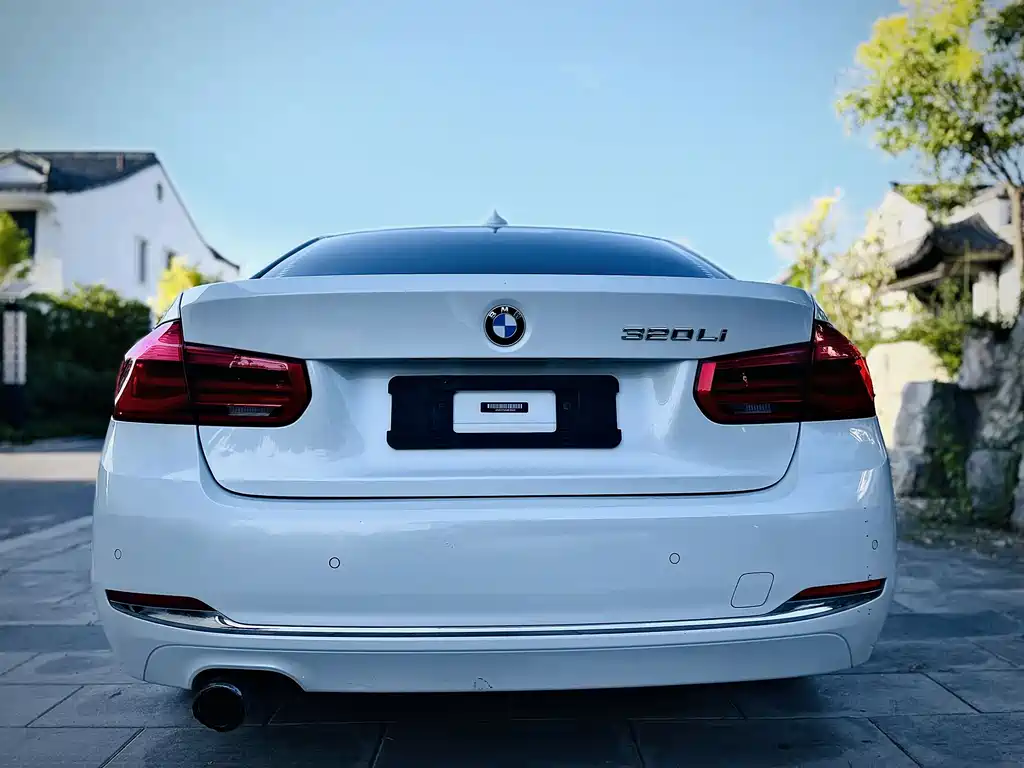 BMW 3 Series — миниатюра 5