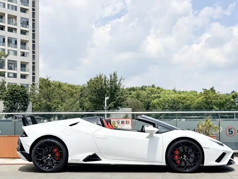 Lamborghini Huracán — миниатюра 3