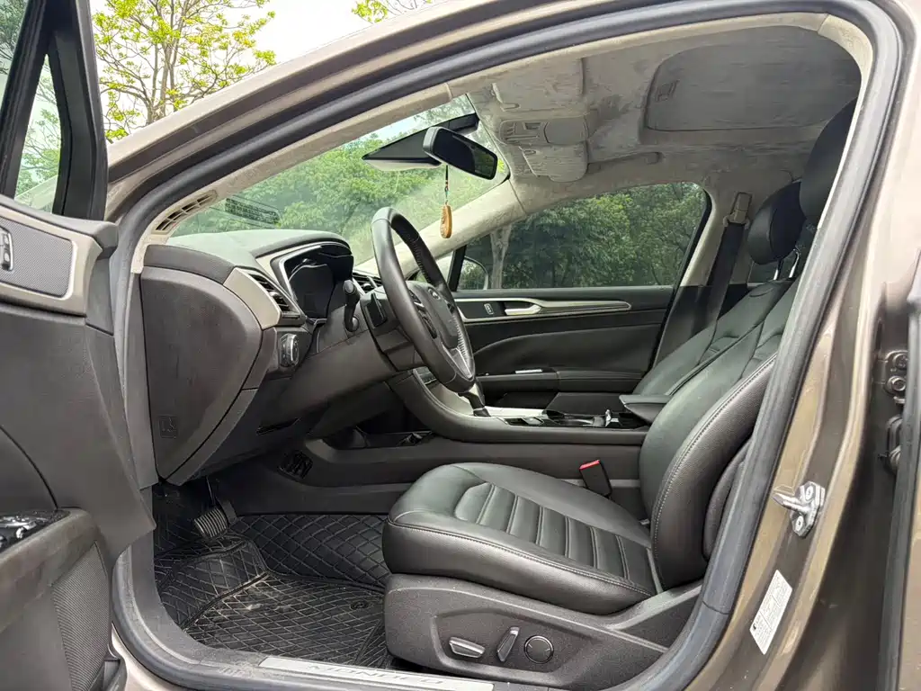 Ford Mondeo — миниатюра 4