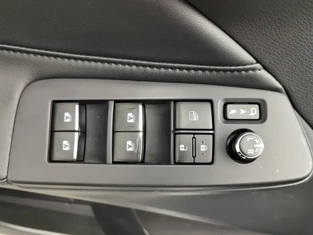 Toyota Avalon — миниатюра 9