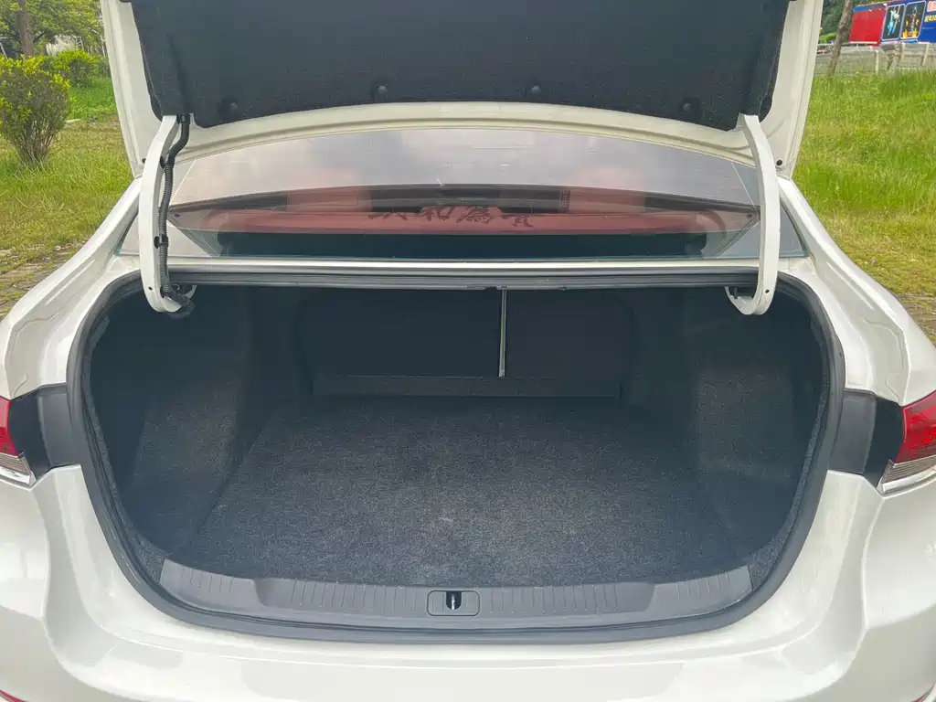 Buick Excelle — миниатюра 19