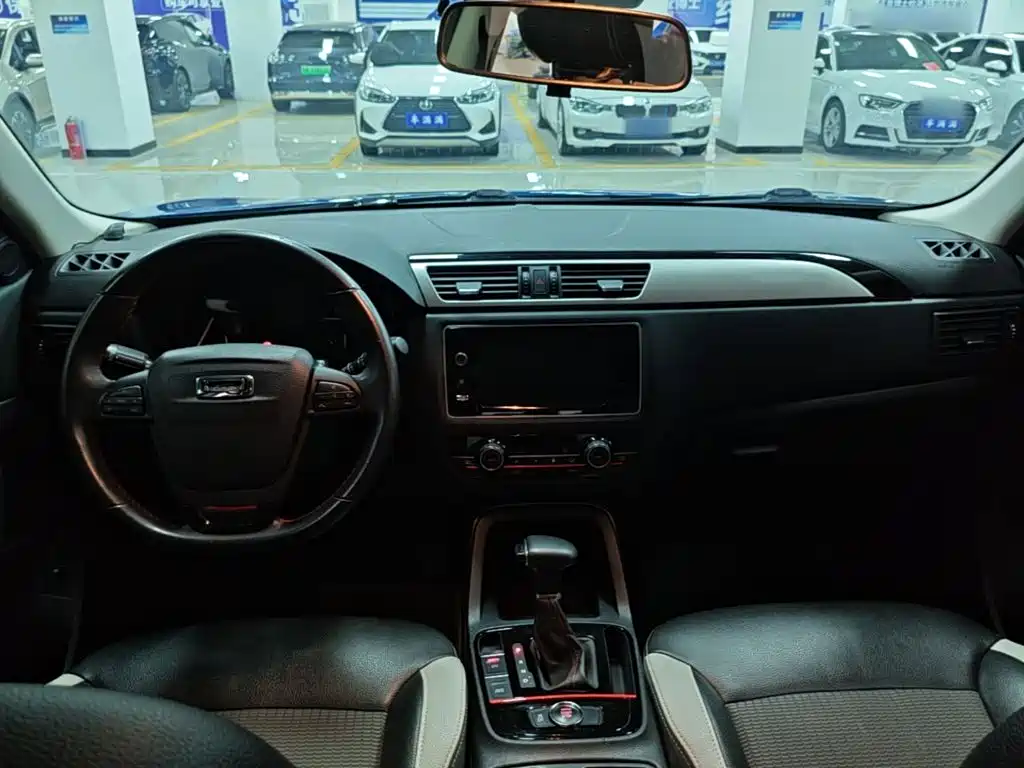 Qoros Qoros 5 — миниатюра 10