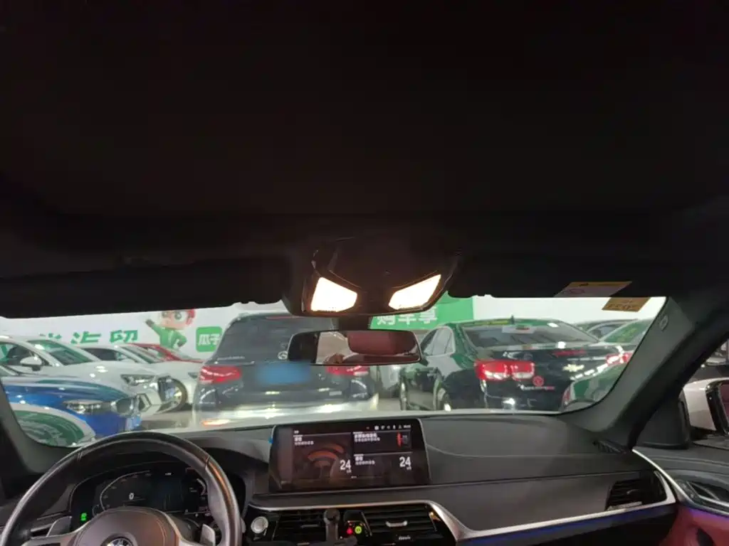 BMW 5 Series — миниатюра 18