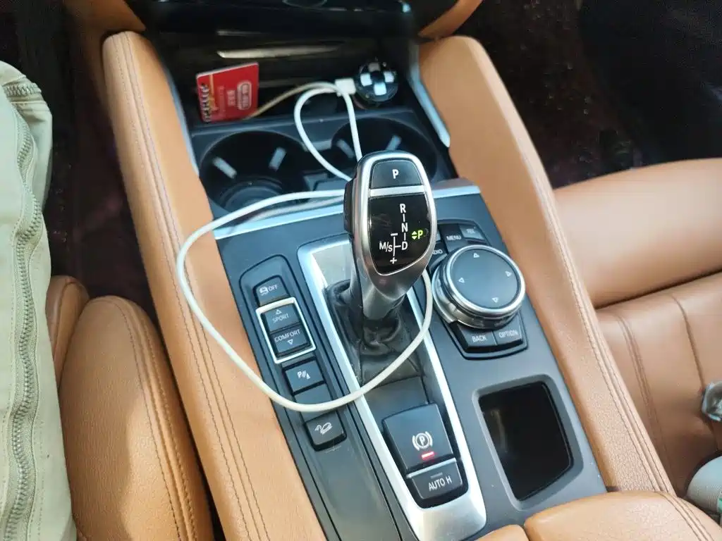 BMW X6 — миниатюра 10