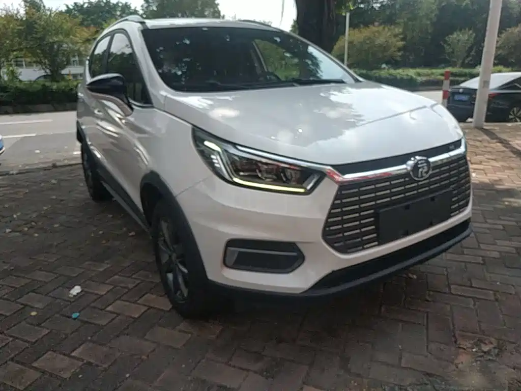 BYD Yuan EV — миниатюра 4