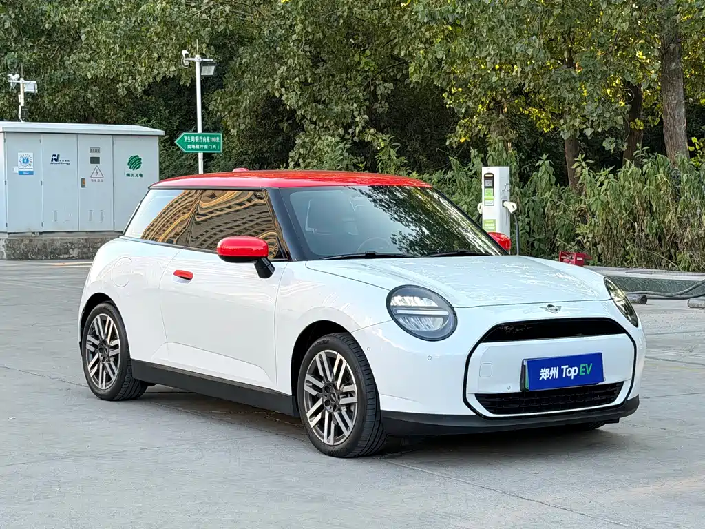 MINI MINI COOPER EV — миниатюра 3