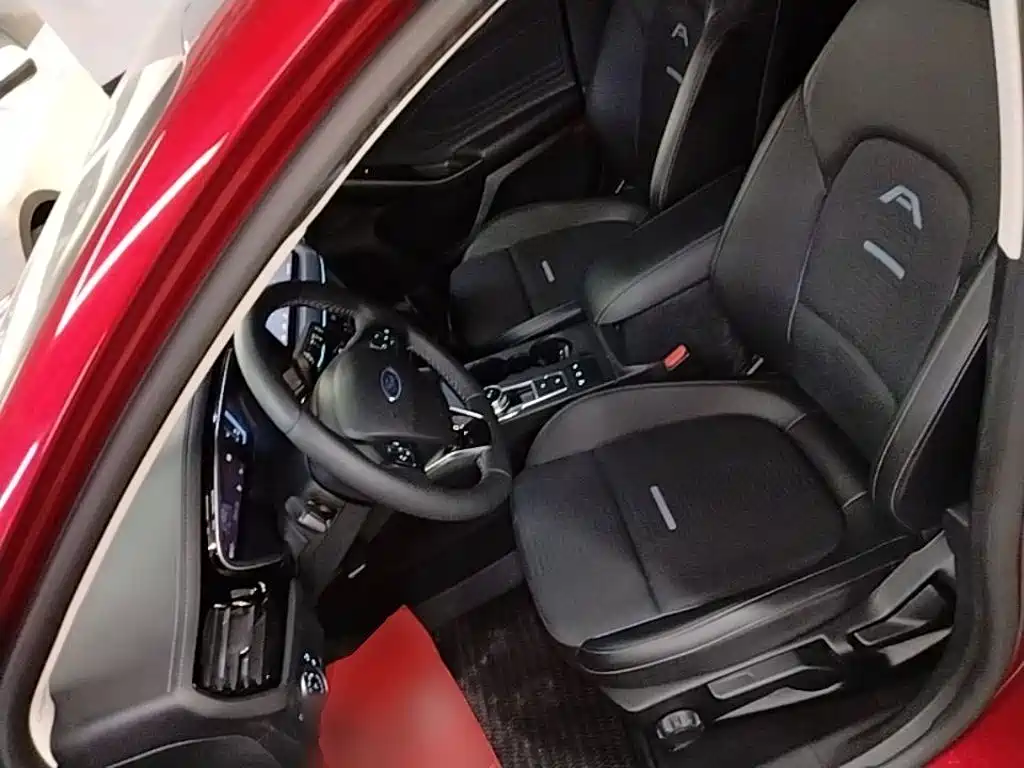 Ford Focus Active — миниатюра 11