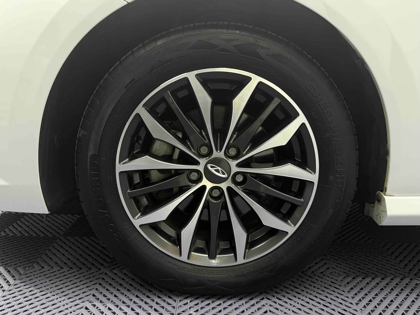 CHERY Arrizo 5 PLUS 1.5 л 2024 г. Белый, пробег 45000 км