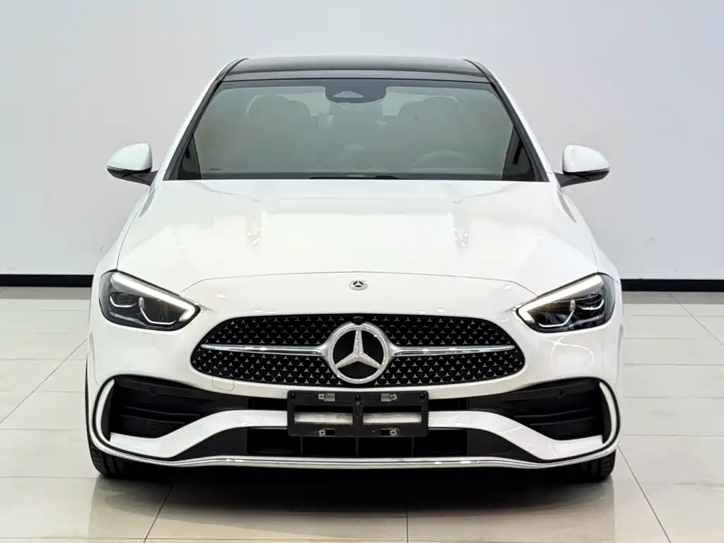Mercedes-Benz C-Class — миниатюра 2