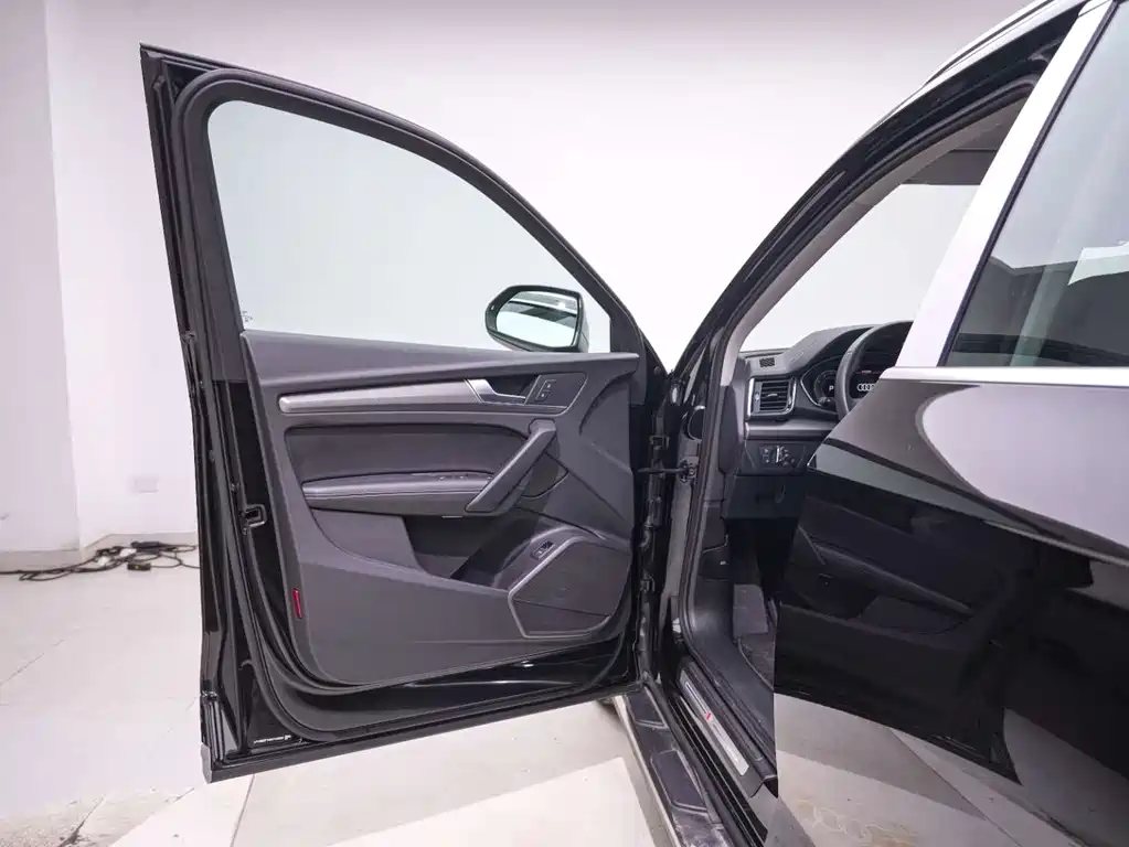 Audi Q5L — миниатюра 16