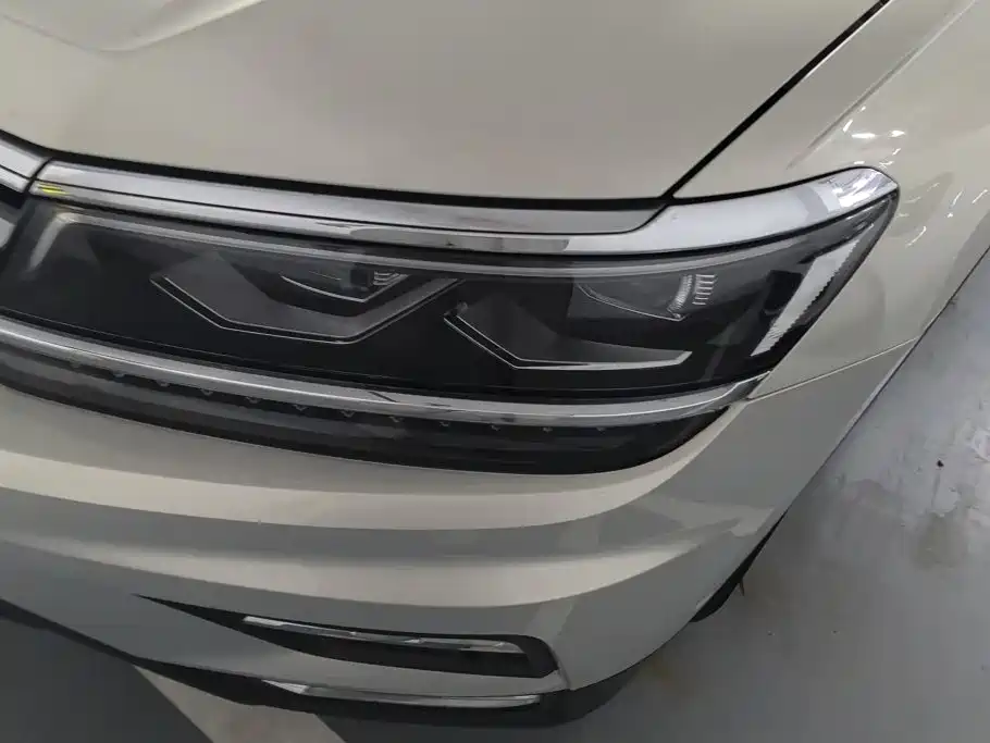 Volkswagen Tiguan L — миниатюра 5