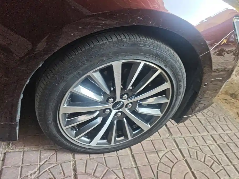 Lincoln MKZ — миниатюра 6