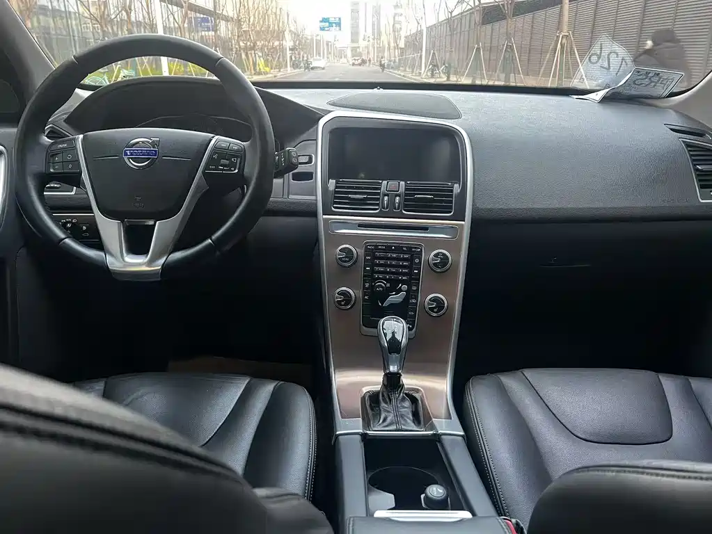 Volvo XC60 2015 T5