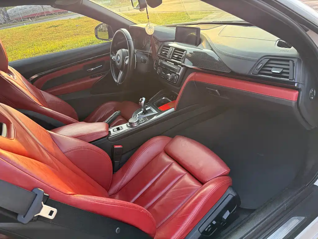 BMW M4 — миниатюра 5