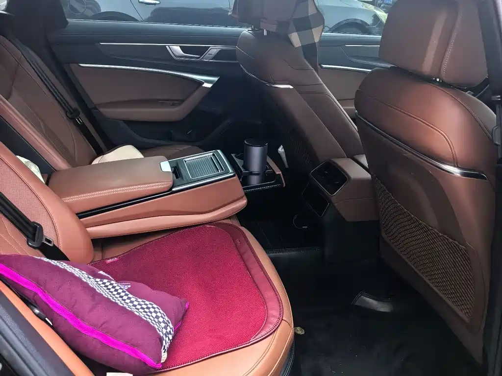 Audi A6L — миниатюра 16