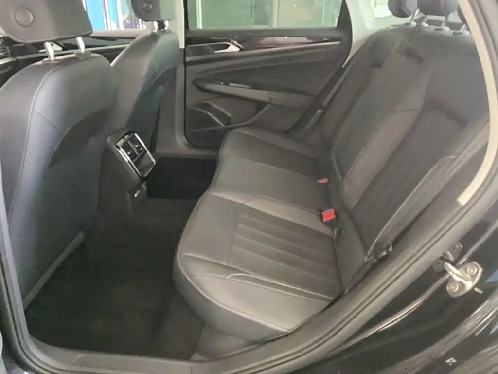 Volkswagen Passat — миниатюра 17