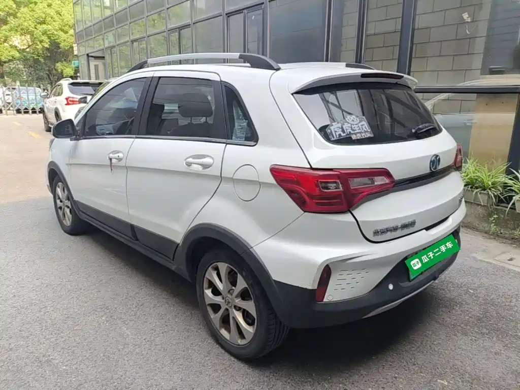 BAIC New Energy EC5 — миниатюра 5