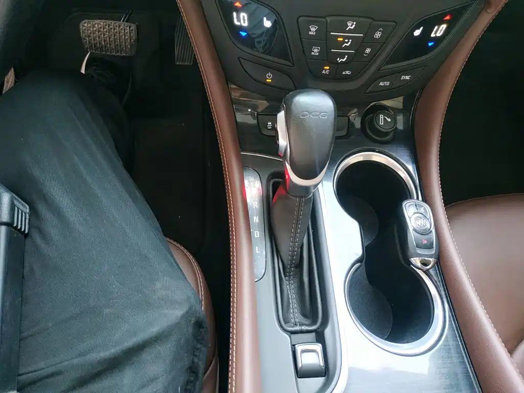 Buick Envision Plus — миниатюра 14