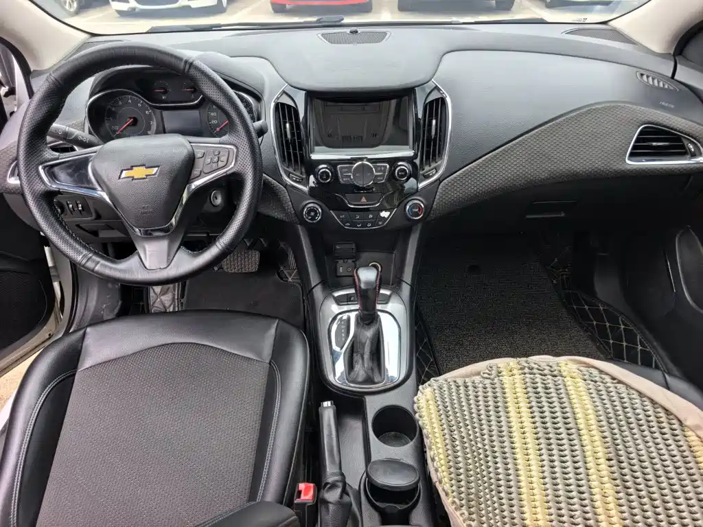 Chevrolet Cruze — миниатюра 9