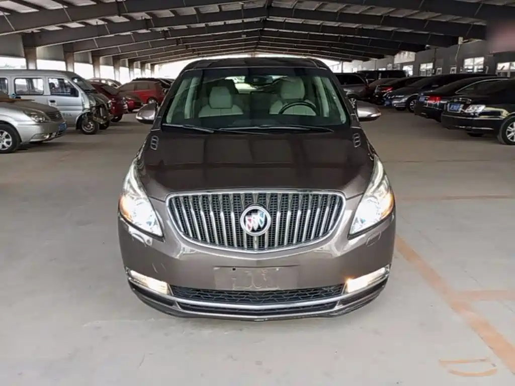 Buick GL8 — миниатюра 3