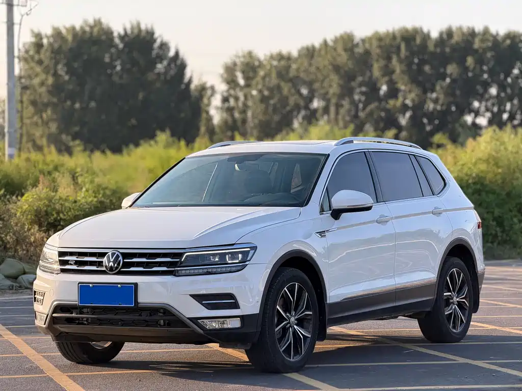 Volkswagen Tiguan L