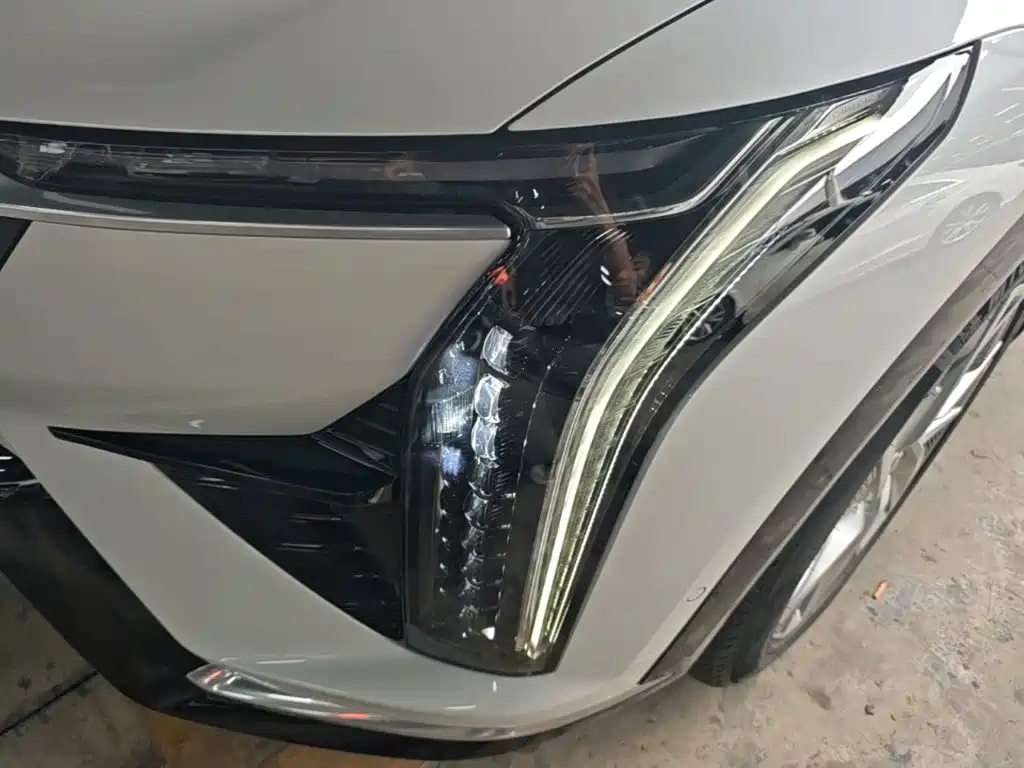 Cadillac IQ — миниатюра 24