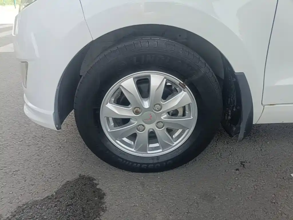 Wuling Hongguang — миниатюра 23