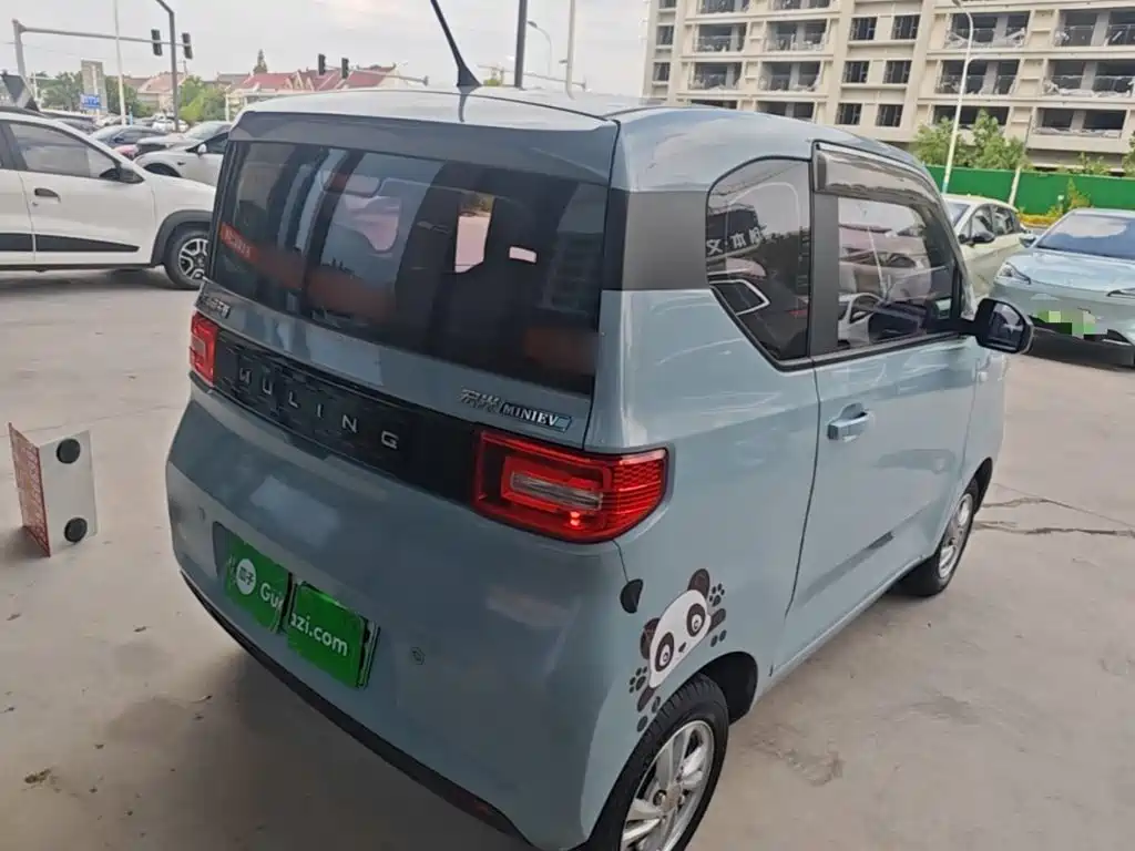 Wuling MINIEV — миниатюра 6