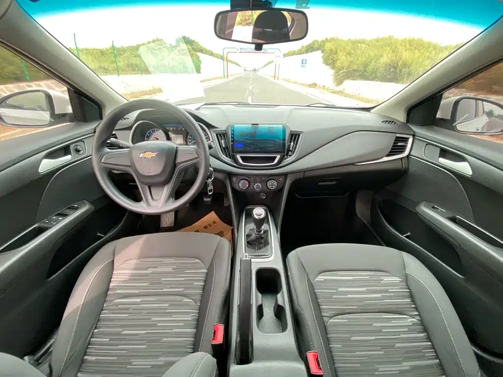Chevrolet Cavalier — миниатюра 10