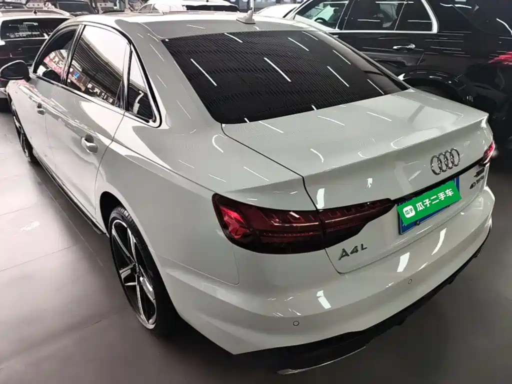 Audi A4L — миниатюра 5