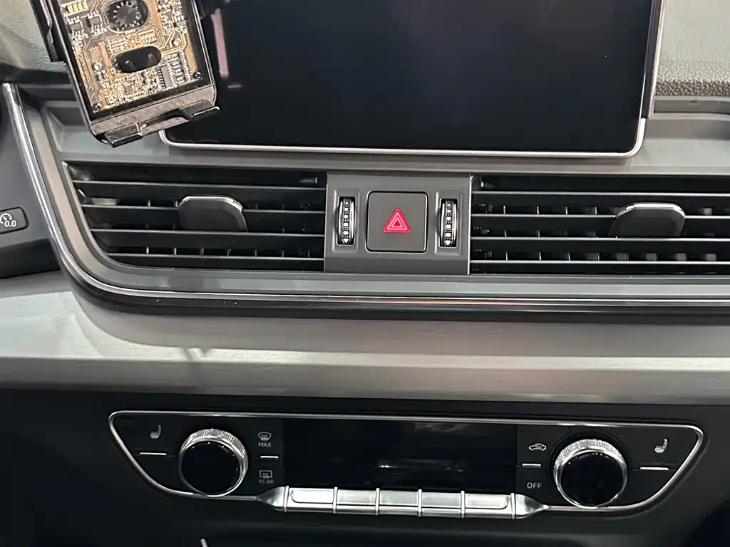 Audi Q5L — миниатюра 16