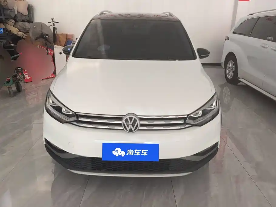 Volkswagen Touran — миниатюра 2