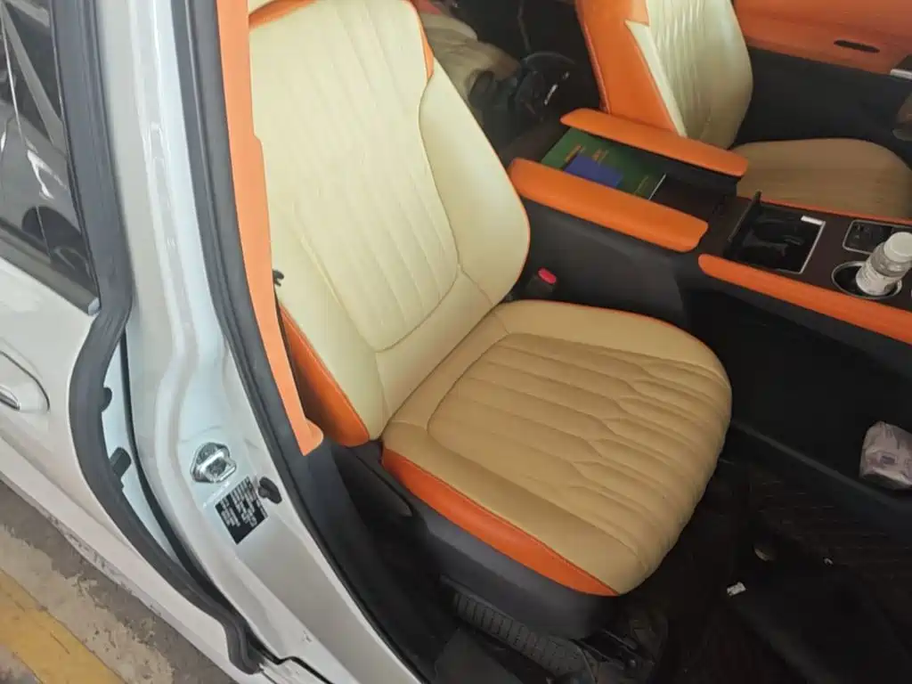 Toyota Granvia — миниатюра 25