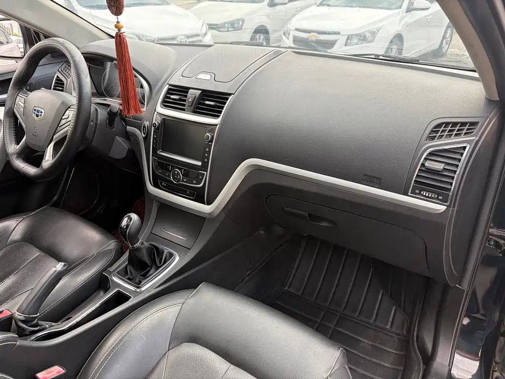 Geely Emgrand — миниатюра 13
