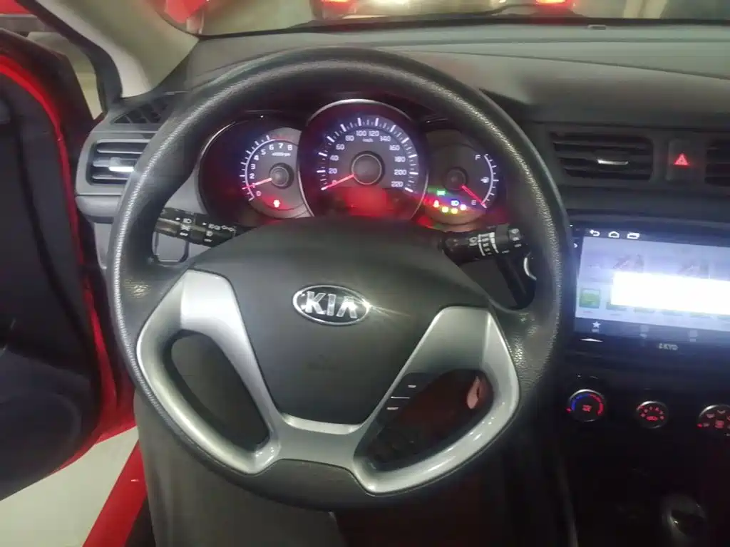 Kia K2 — миниатюра 11