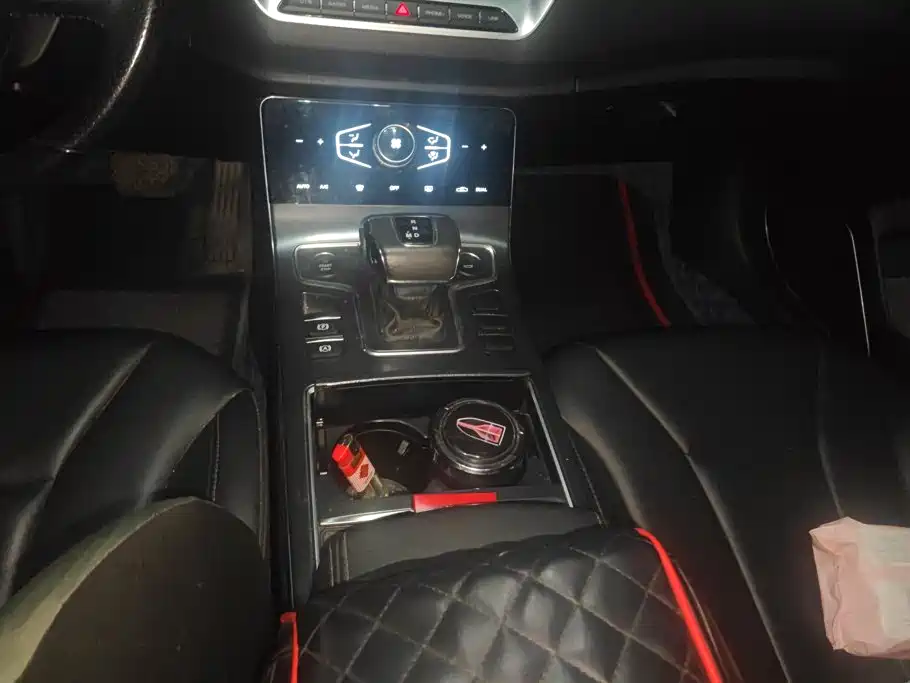 Hongqi Hongqi H5 — миниатюра 16