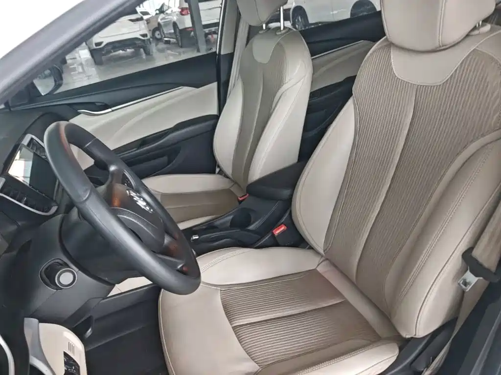 Buick Excelle — миниатюра 15