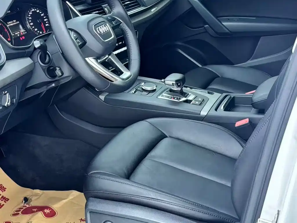 Audi Q5L — миниатюра 8