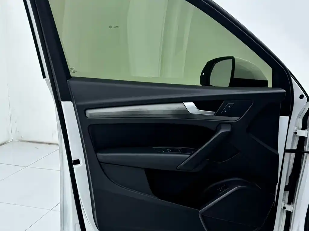 Audi Q5L — миниатюра 16