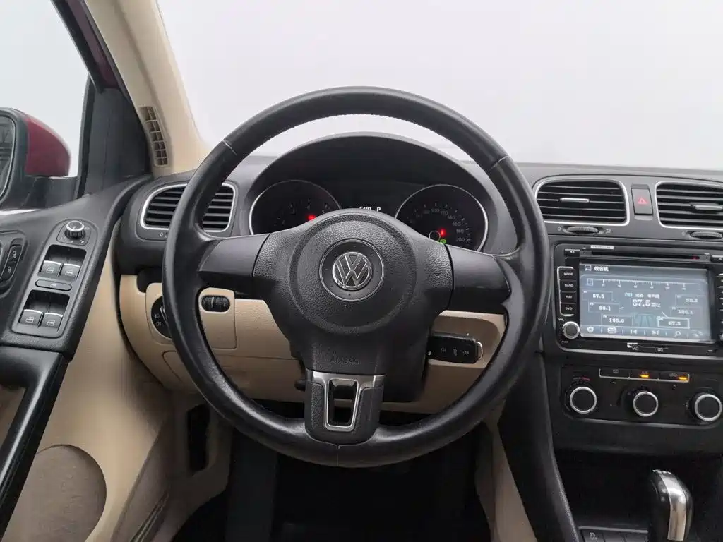 Volkswagen Golf — миниатюра 11