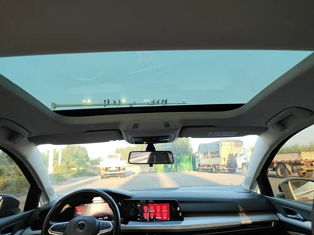 Volkswagen Golf — миниатюра 18
