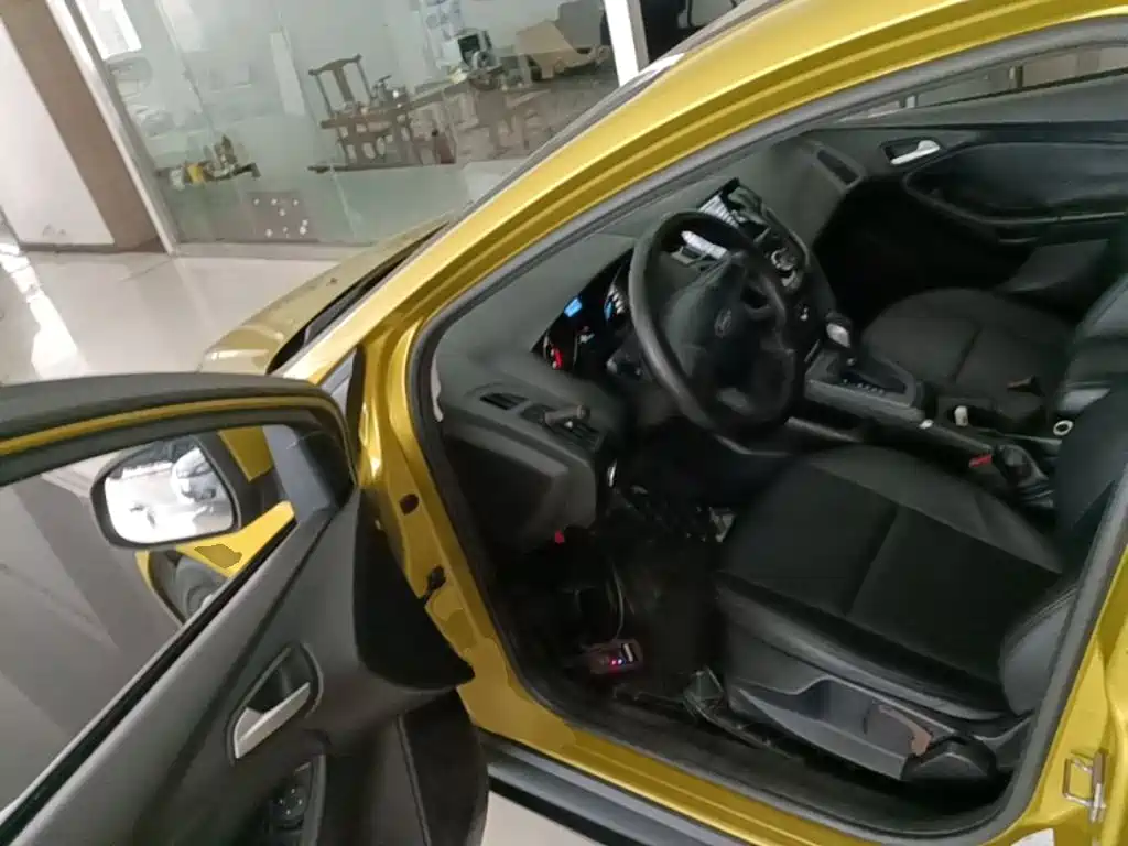 Ford Focus — миниатюра 16