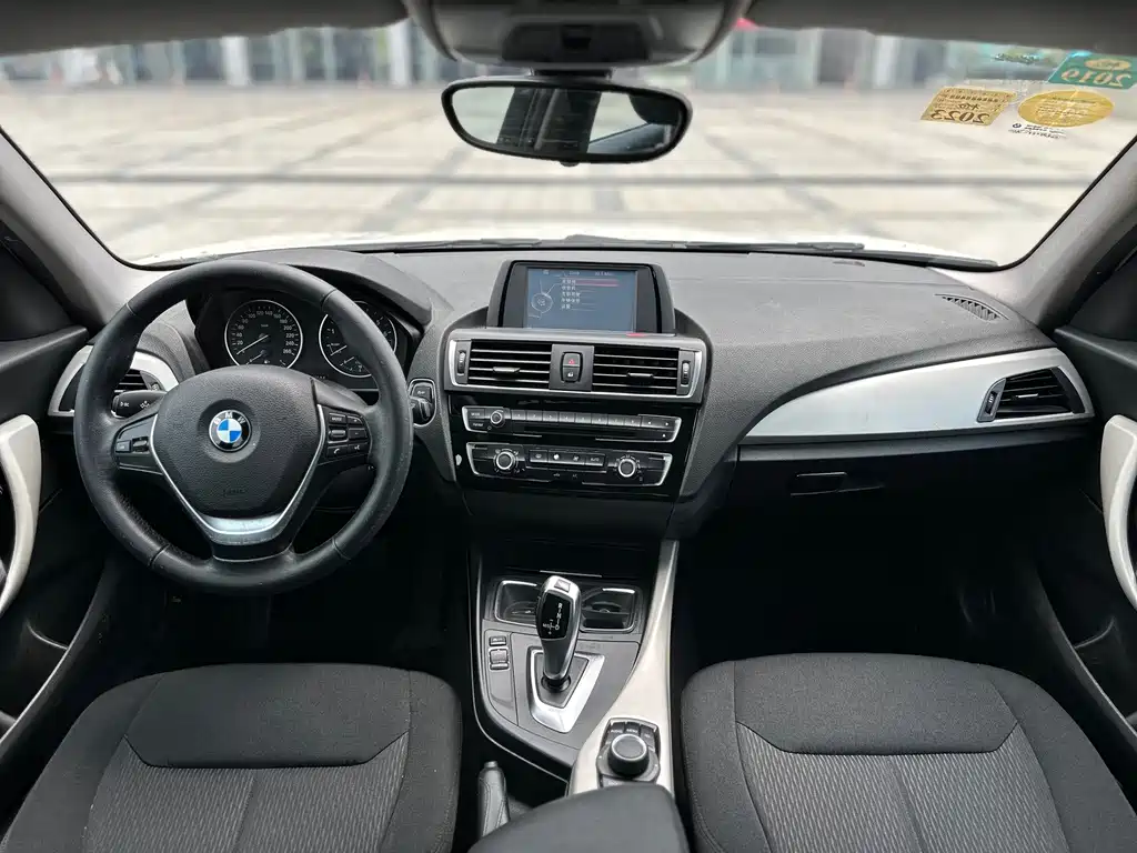 BMW 1 Series (Import) — миниатюра 11