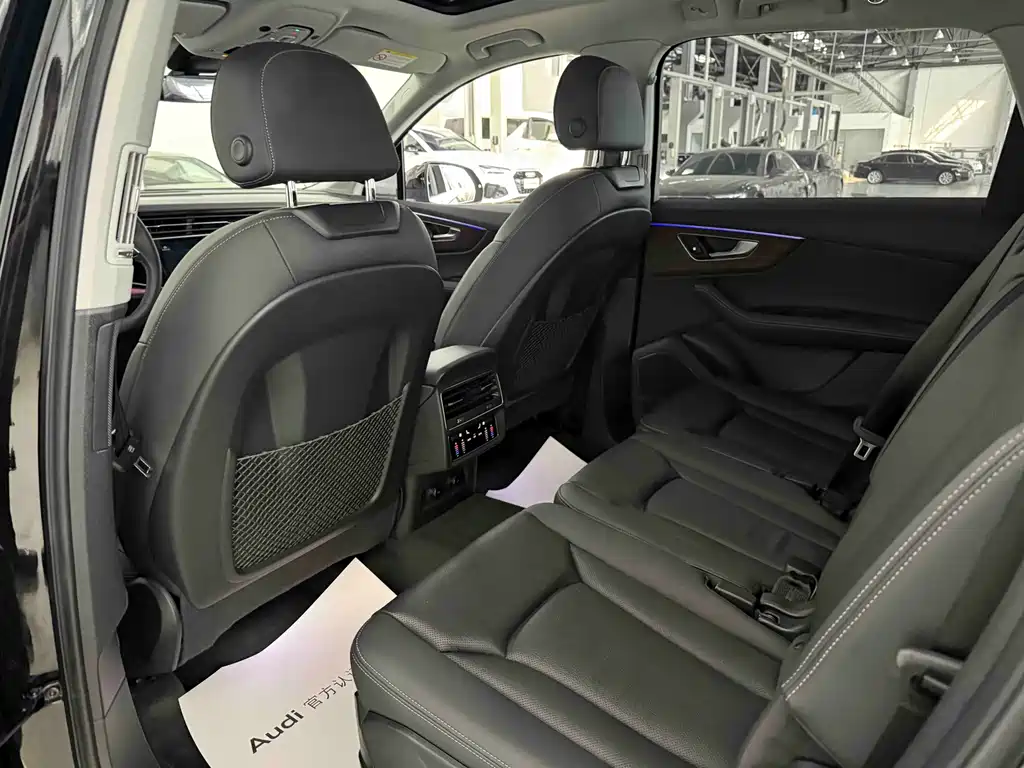 Audi Q7 — миниатюра 7