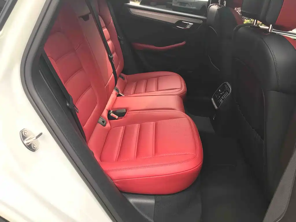 Porsche Macan 2017 Macan Turbo 3.6T