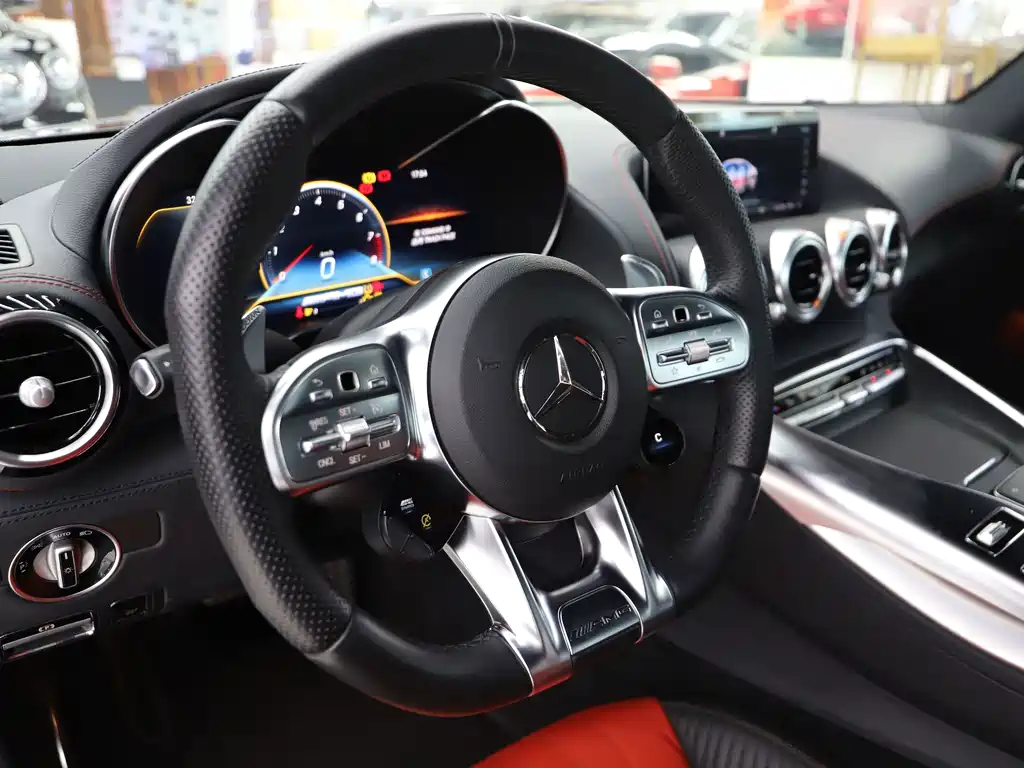 Mercedes-Benz AMG GT — миниатюра 11